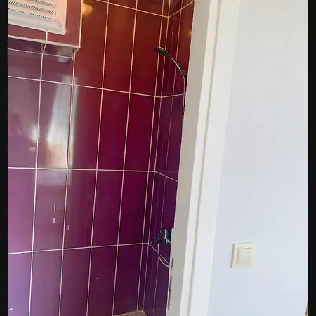 Banyolu Cift Kisilik Oda בית הארחה